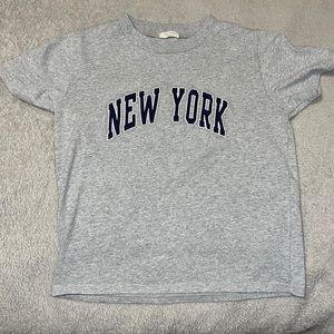 Brandy Melville gray New York cropped t-shirt